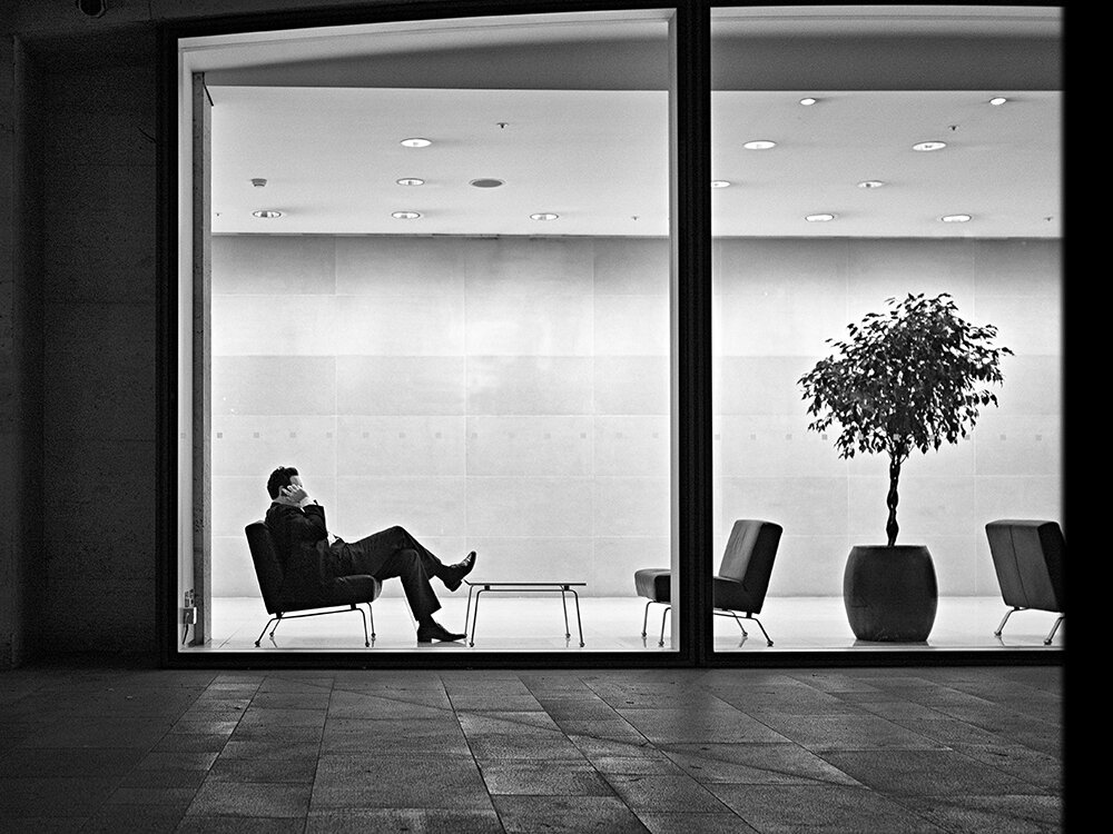 Rupert Vandervell: Street Photography at Dark Hours