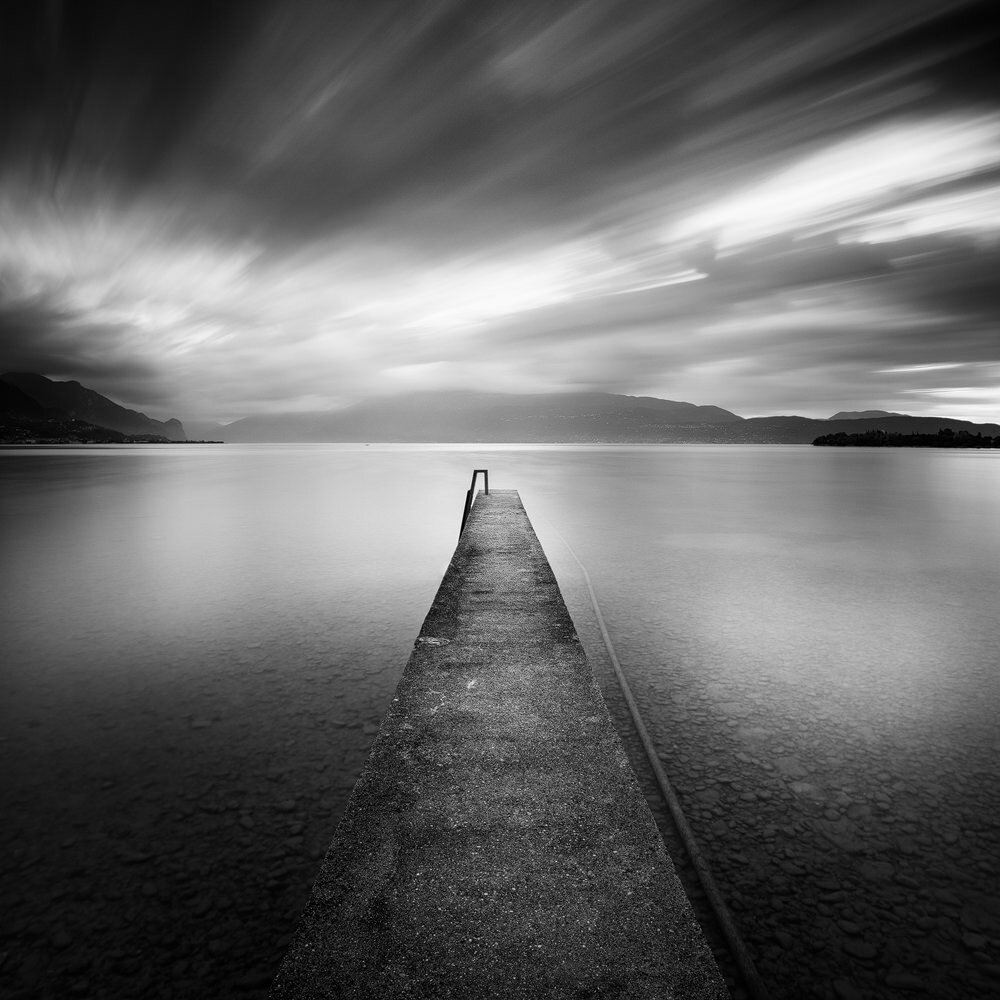 Martin Rak’s Ethereal Long Exposure Black and Whites Border On The Surreal (Premium)