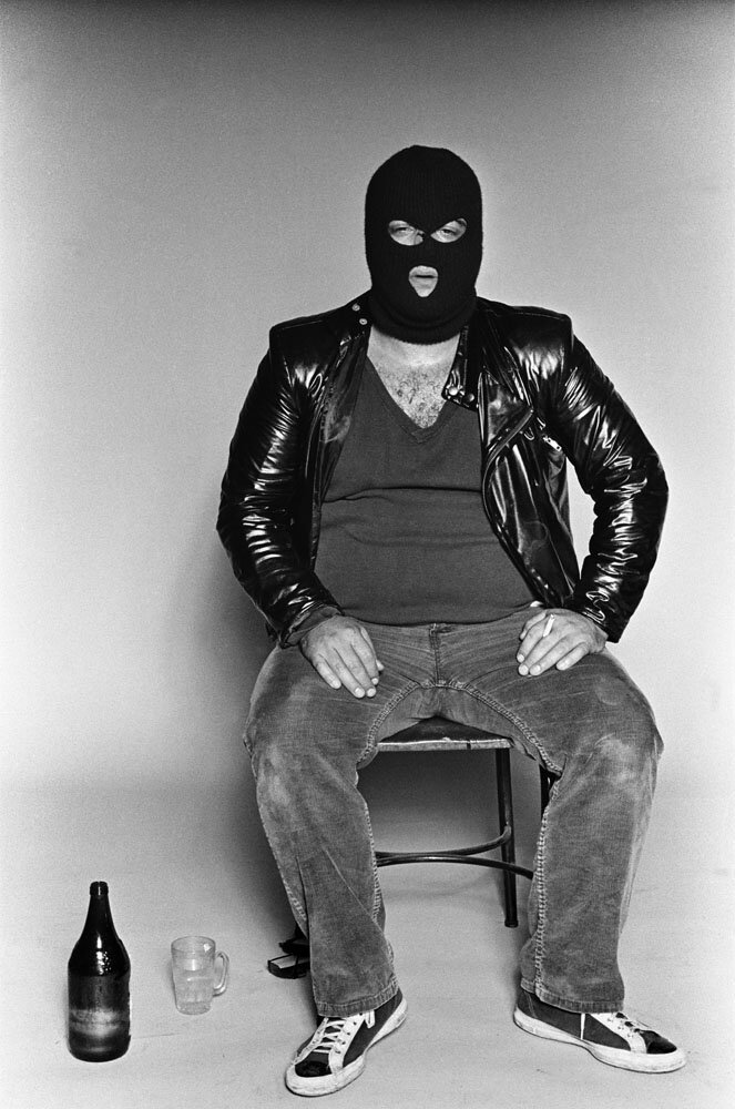 john-belushi-sitting_72_1000